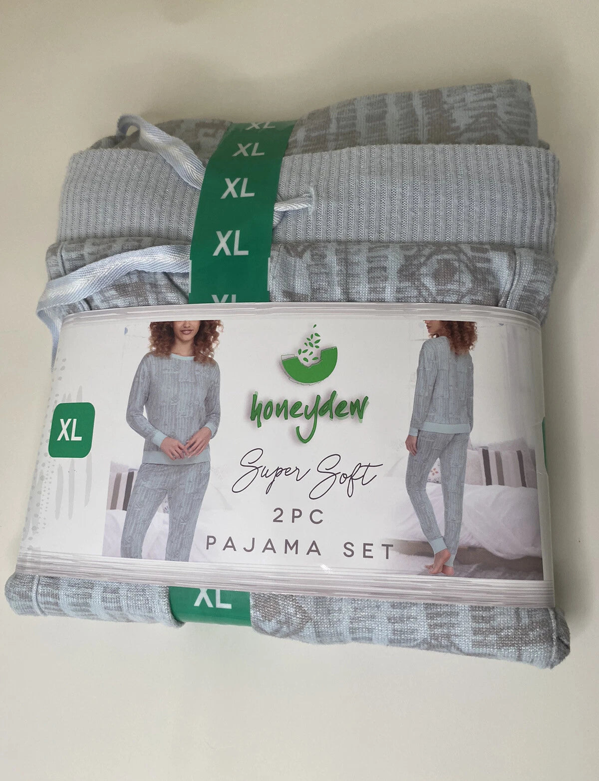 Honeydew Ladie’s Super Soft Pajama 2 pc set.