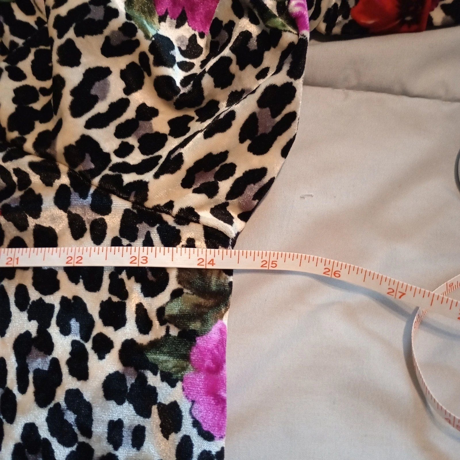 2 PC Sofia Vegara Intimates PJ Set XL (16-18) Black Pink Floral Print.