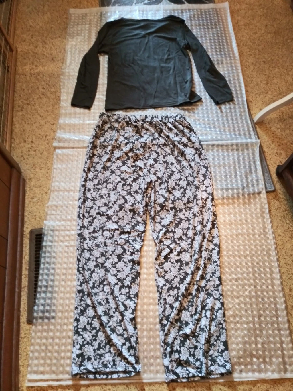 Mayfair Size Large Womans Lounge Set Polyester Soft See Description May1