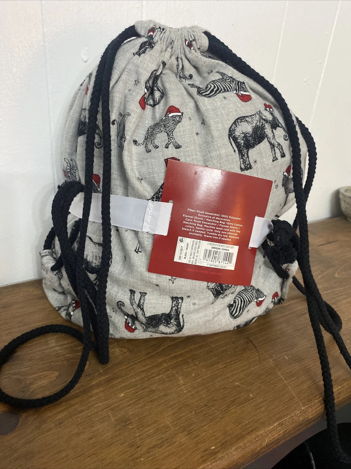 Wondershop XS Pajama Set Sweatshirt Shorts Long Sleeve Top Drawstring Bag NWT