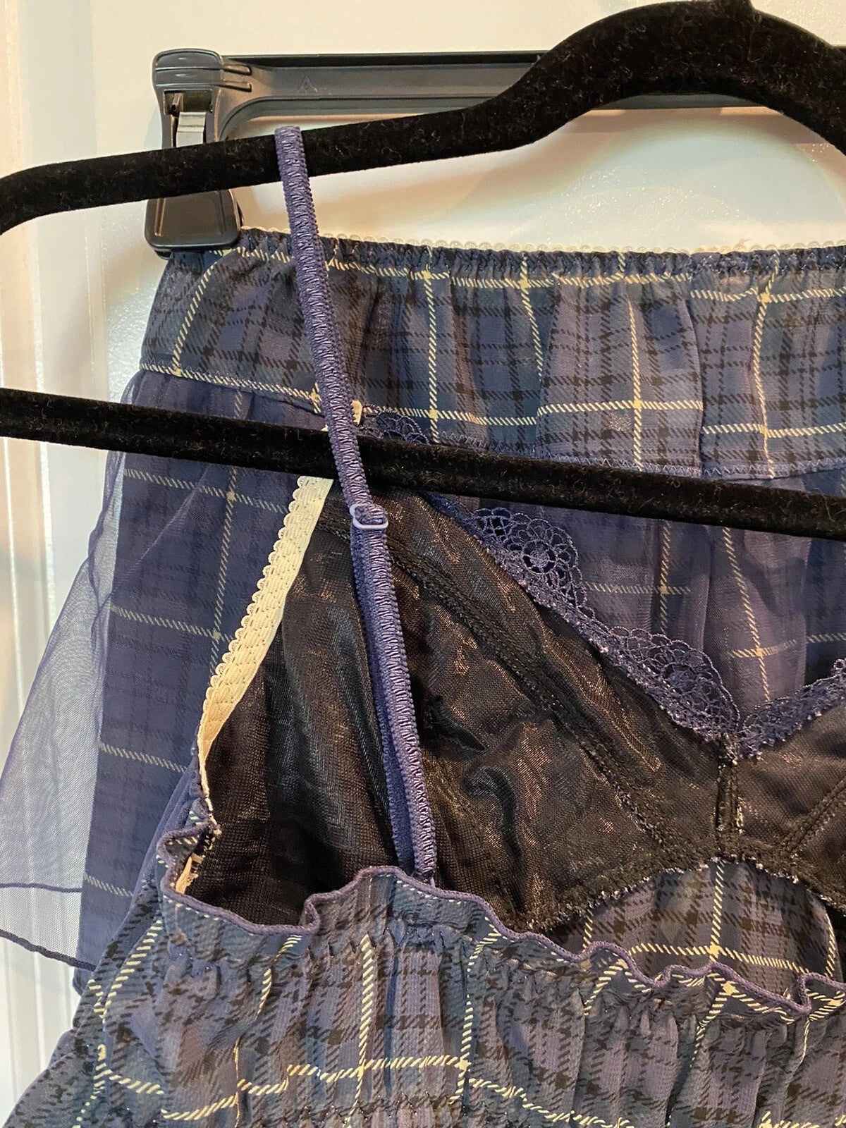 Teddy, women’s 2pc nightie set, Size M runs small, Lacy green plaid