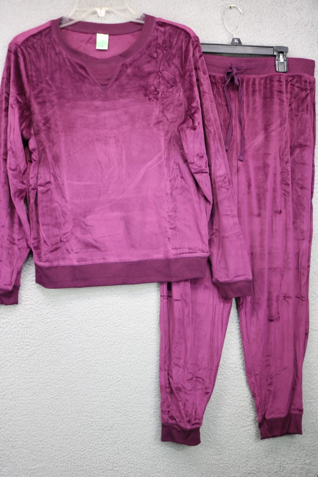 Honeydew Women's Purple Velour Pajama Set-Size Medium-Drawstring