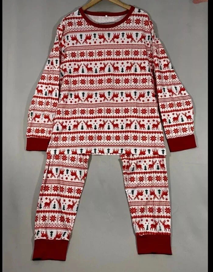 Pajama Set Women’s Large Winter Christmas Reindeer Snowflake Pine Trees Red