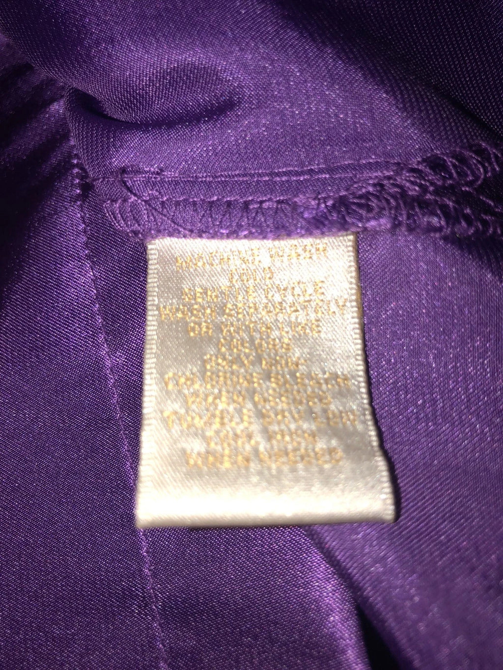 WHISPERS Purple Satin PAJAMAS PJ'S SET Size SMALL