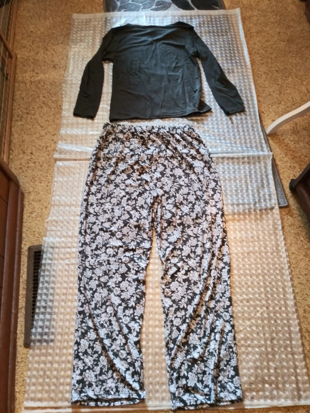 Mayfair Size Large Womans Lounge Set Polyester Soft See Description May1