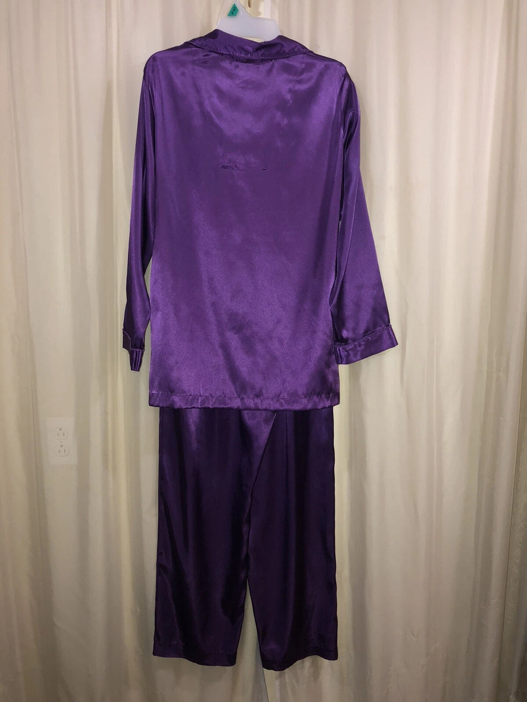 WHISPERS Purple Satin PAJAMAS PJ'S SET Size SMALL
