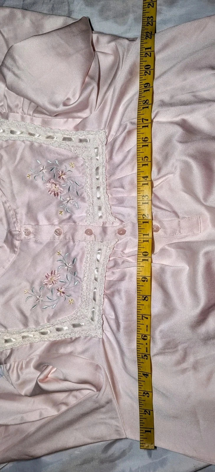 GO SOFTLY Pink Satin Cotton Lined Nightgown FLORAL Embroidered Women's Small
