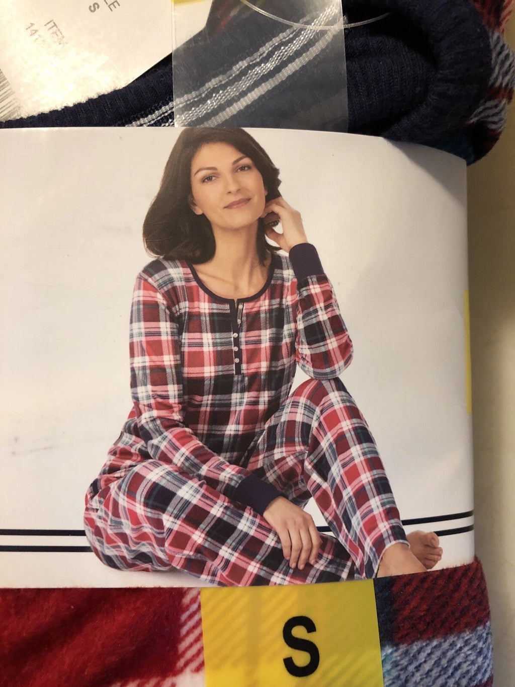 Nautica Women's 2 Piece Fleece Pajama Sleepwear Set Red White Plaid SMALL