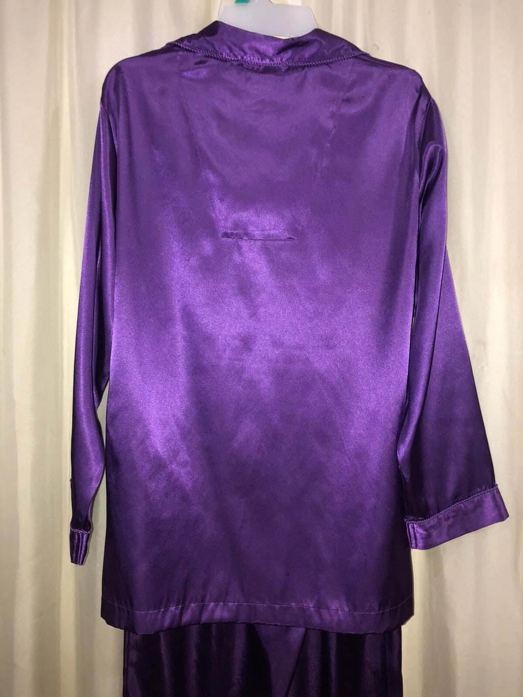 WHISPERS Purple Satin PAJAMAS PJ'S SET Size SMALL