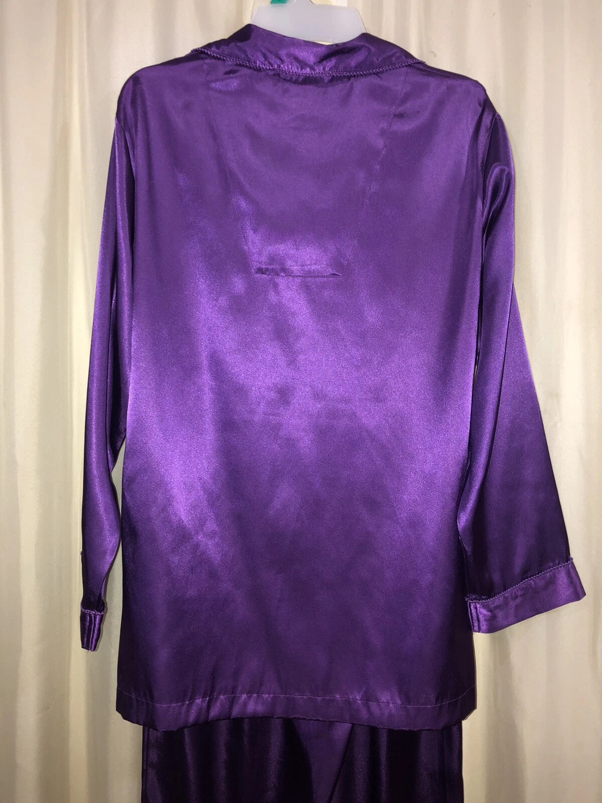 WHISPERS Purple Satin PAJAMAS PJ'S SET Size SMALL