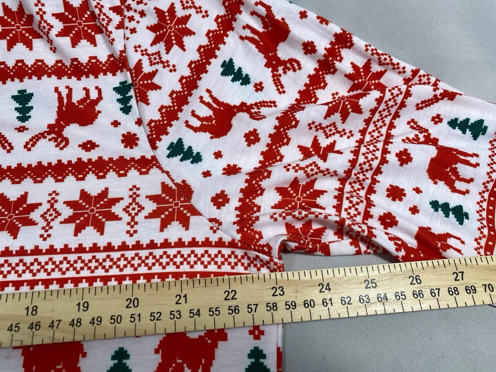 Pajama Set Women’s Large Winter Christmas Reindeer Snowflake Pine Trees Red