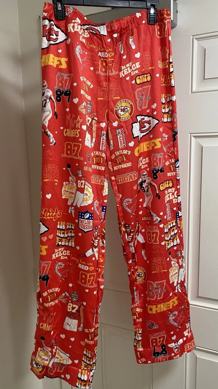 Pajamas Womens Medium Red Taylor And Kelce Pjs Button Up 2 Piece