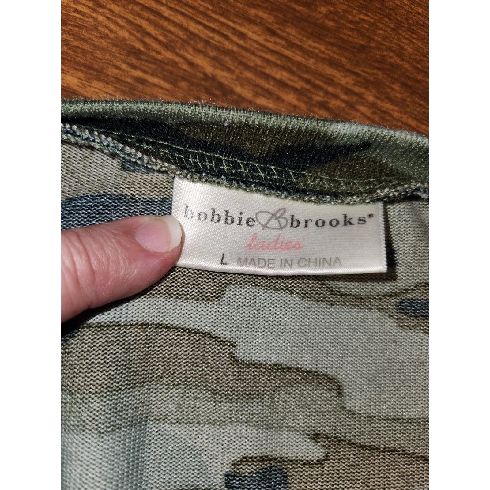 Women's sz L 2 Piece Sweatshirt Loung Set by Bobbie Brooks Green Camo As Is
