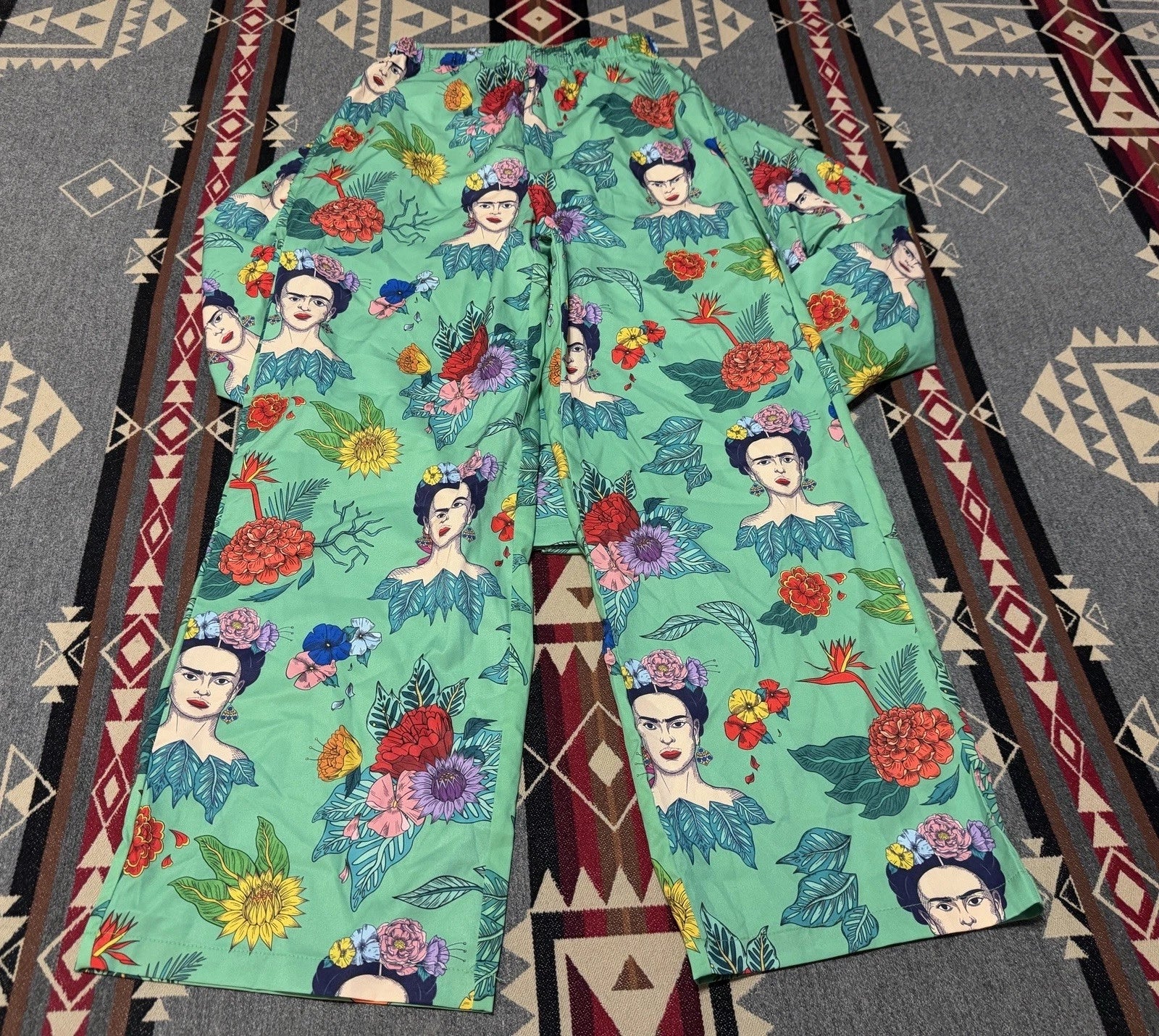 Frida Kahlo Women’s Pajama Set Sz S Cotton Boho Print Sleepwear T33