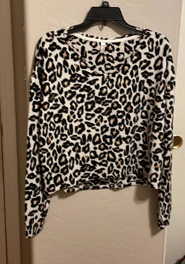 Animal Print Pajama Set 23” P2P 30” Stretch Waist Jogger Bottoms Jr Med Orig $40