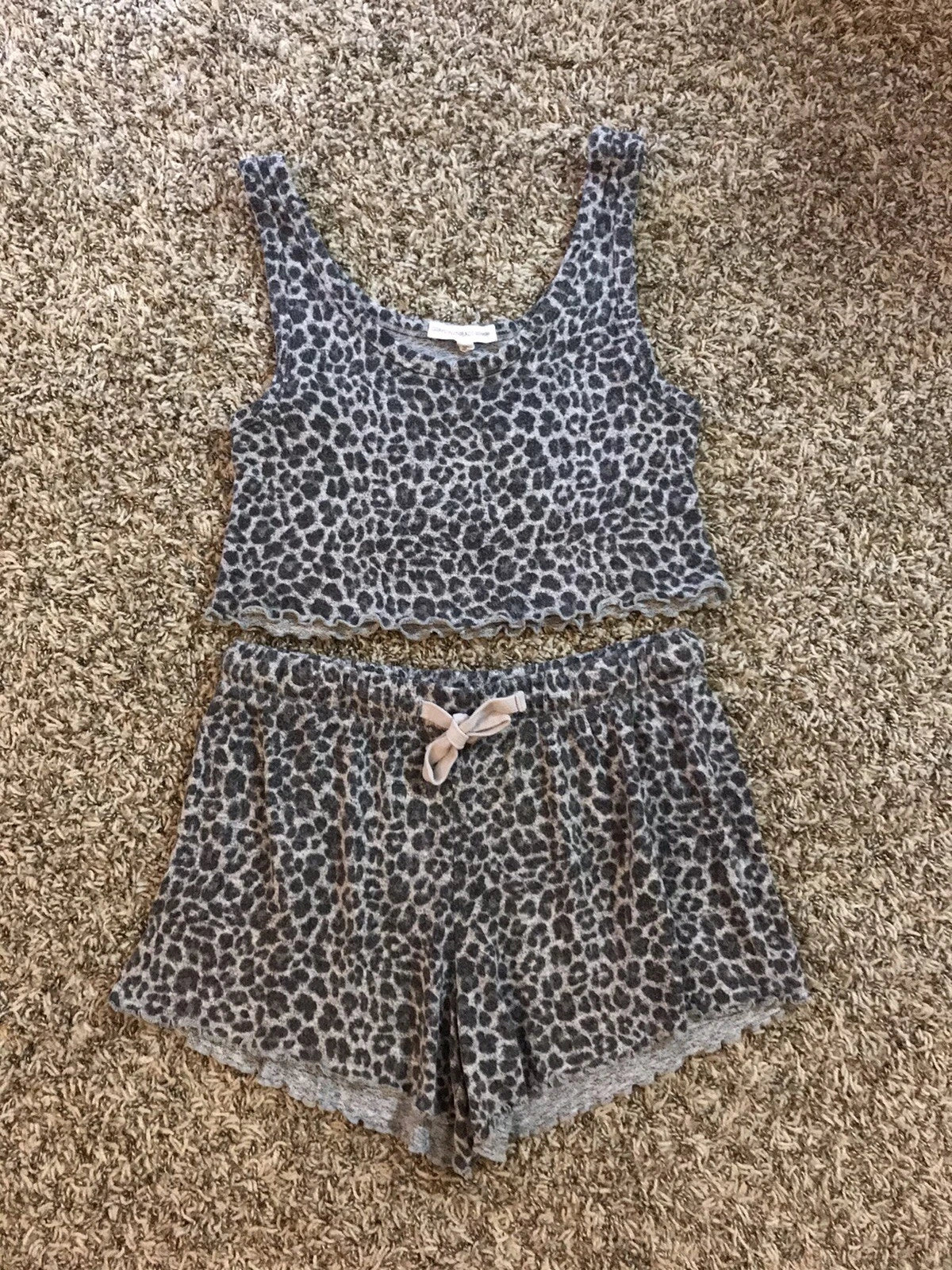 Grayson Threads grey leopard print tank top/shorts sleepwear set size medium