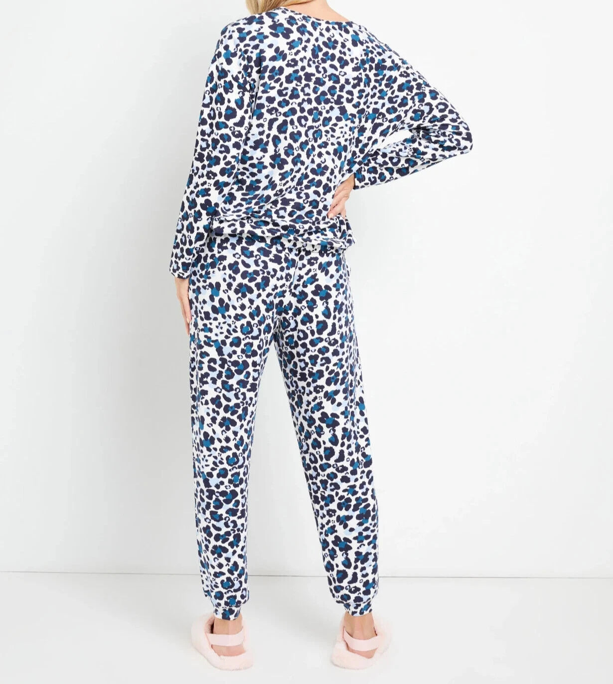 Ladies size 14/16 Teal Leopard midseason pyjamas Rivers  NEW A2511