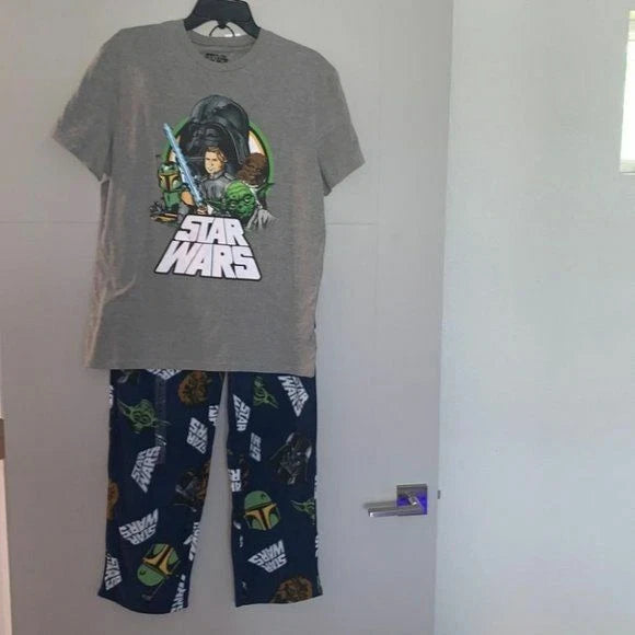Star Wars Graphic Sleepwear Set Size Adult M NWT