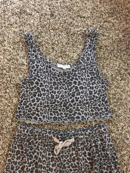 Grayson Threads grey leopard print tank top/shorts sleepwear set size medium
