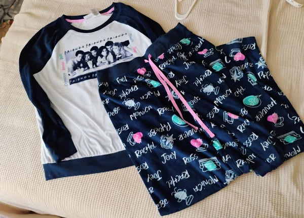 Friends TV Show Pajama Set. Juniors/Women's Medium. Rachel, Monica, Phoebe. 90s