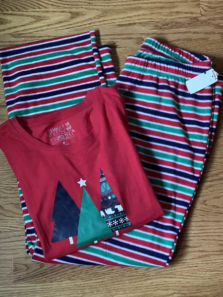 NWT Jammies For Your Family “ Happy Holidays” Women M